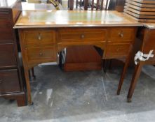 Edwardian kneehole writing table, mahogany and satinwood cross-banded,