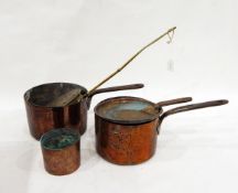Copper jelly mould of oval lobed form, copper bowls, saucepans, etc.