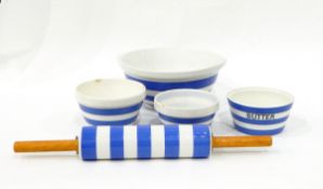 Quantity of TG Green & Co Cornish Kitchenware in the blue and white colour way,