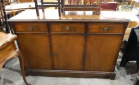 Modern mahogany and cross-banded straight-front sideboard,