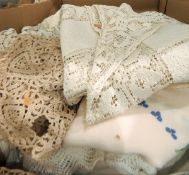 A quantity of table linen and assorted lace and crocheted pieces ( 1 box)