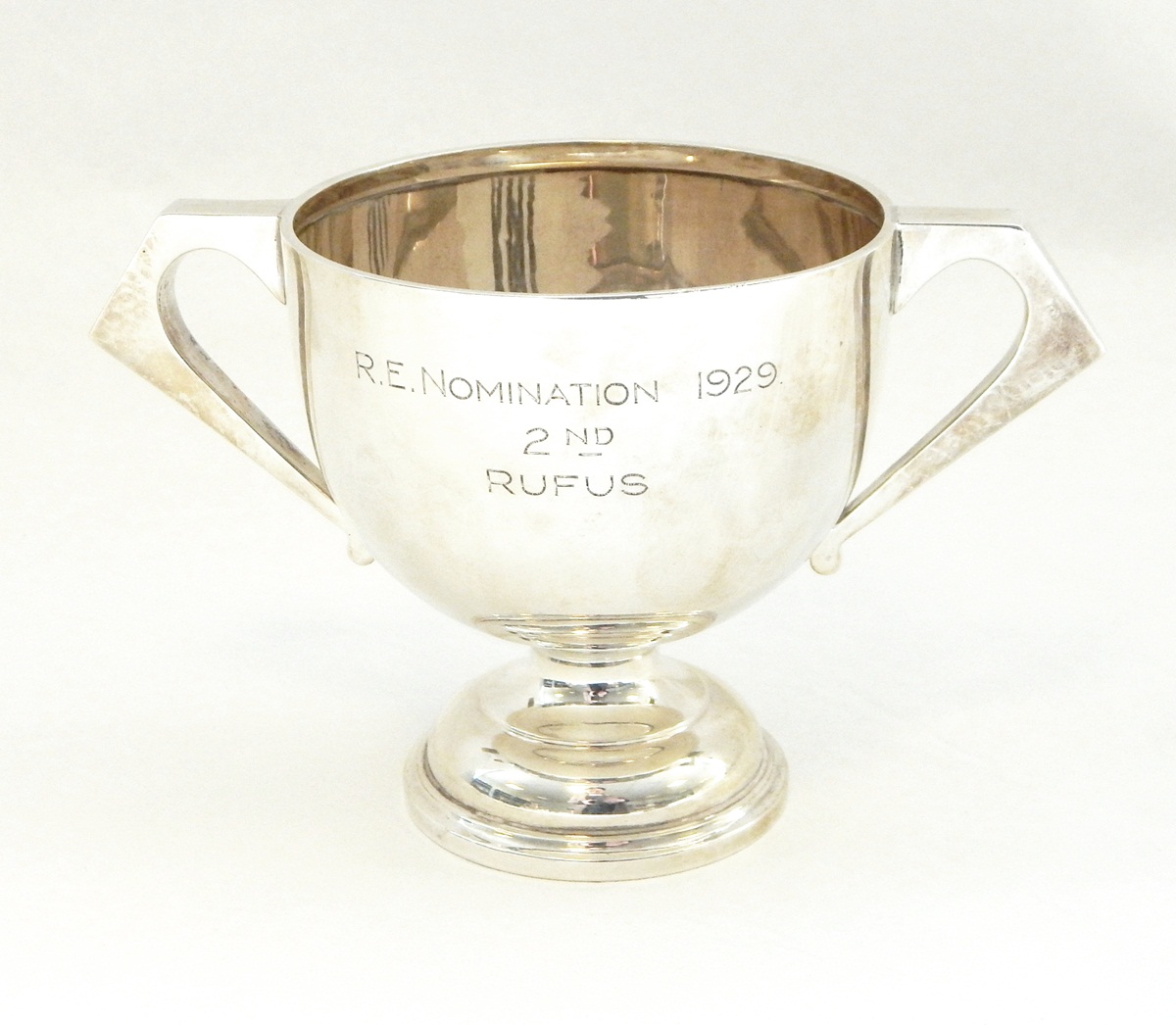 Silver two-handled trophy by H Phillips, London 1928 with presentation inscription, - Image 2 of 4