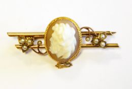 Victorian gold coloured and carved shell cameo bar brooch having centre medallion of bearded male