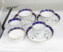 Set of three 18th century Worcester tea bowls and saucers and a pair of coffee cups ensuite,
