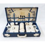 Brexton picnic set fitted with plastic lunch boxes, Thermos,