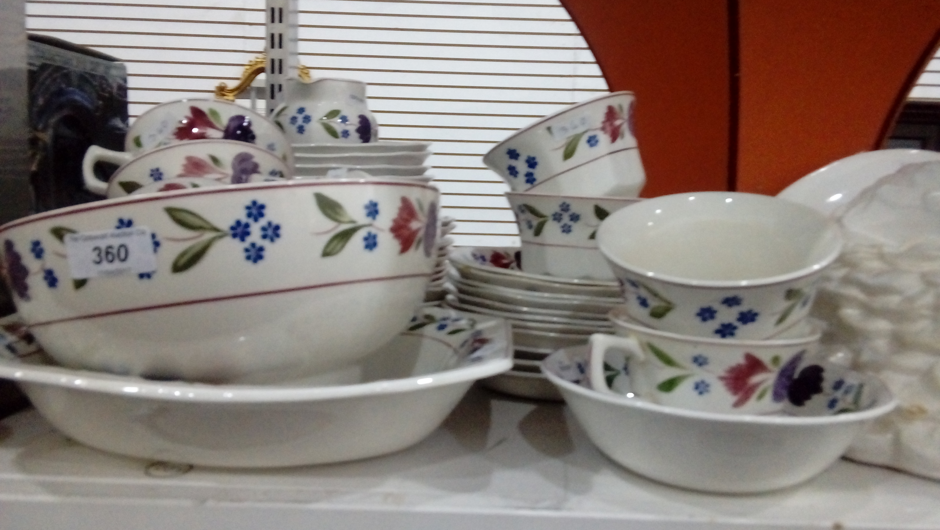 Quantity of Adams Old Colonial pattern dinner and tea ware