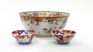 18th century Chinese export bowl decorated with sprigs of flower in pink, orange and green,