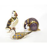 Royal Crown Derby Imari pattern paperweight puffin with gold stopper,