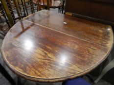 Fall-flap oval gateleg table on spiral turned supports,
