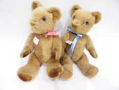 Two vintage plush teddy bears,