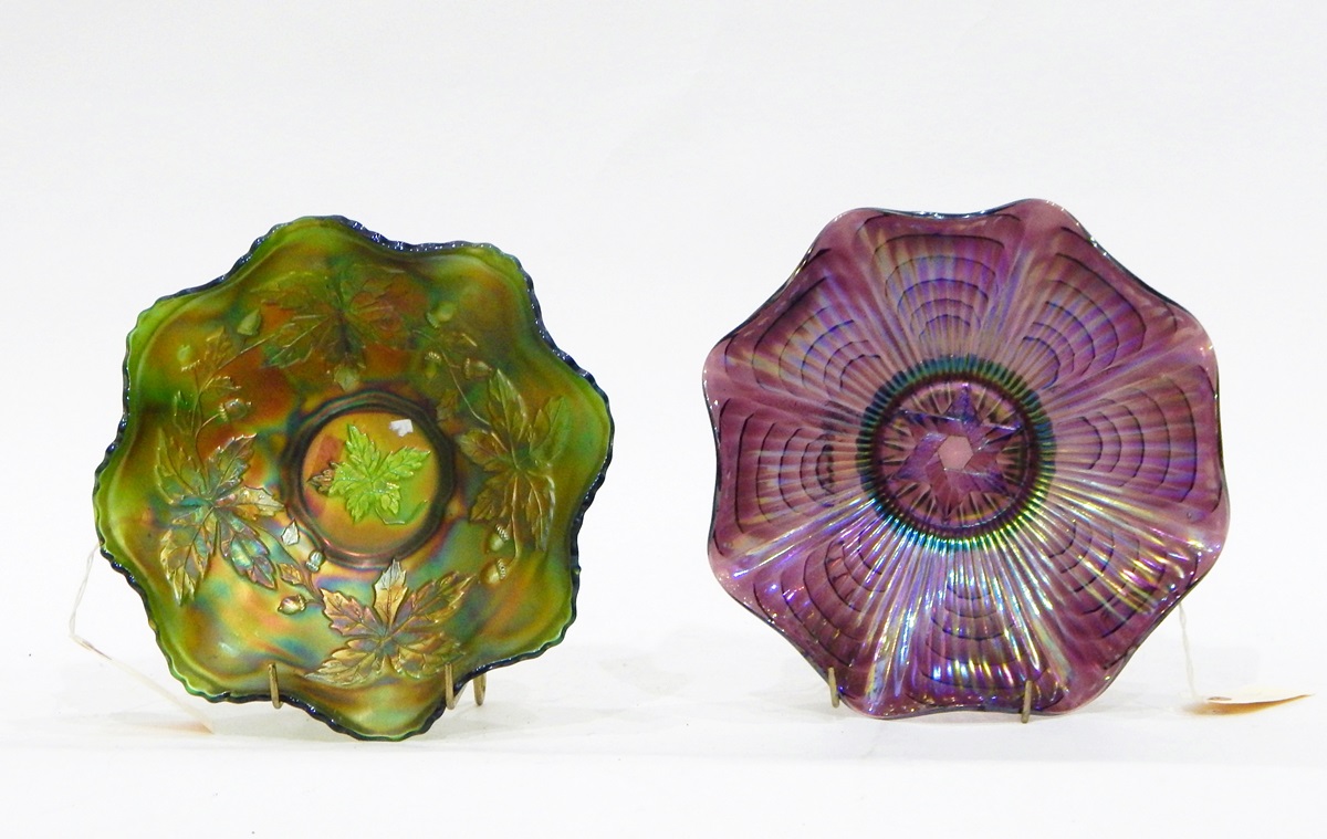 Fenton amethyst carnival glass dish in the 'Chrysanthemum' pattern, - Image 5 of 7