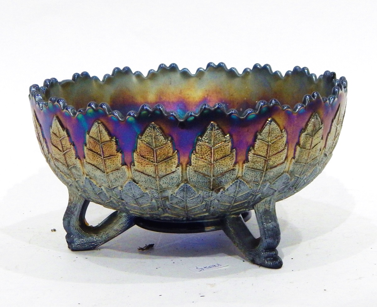Amethyst carnival glass bowl decorated with flowers on three dolphin feet, - Image 5 of 7