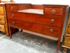 Edwardian inlaid mahogany well-type dressing table,