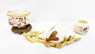 Collection of Worcester porcelain items to include Royal Worcester porcelain shell-shaped wall