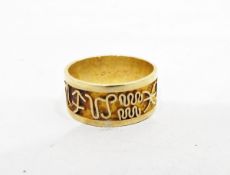 Asian gold band ring decorated with the signs of the Zodiac, unmarked, approx.
