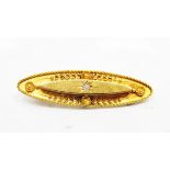 Victorian 15ct gold brooch of oval form,