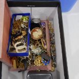 Large quantity of costume jewellery to include brooches and earrings (1 box)