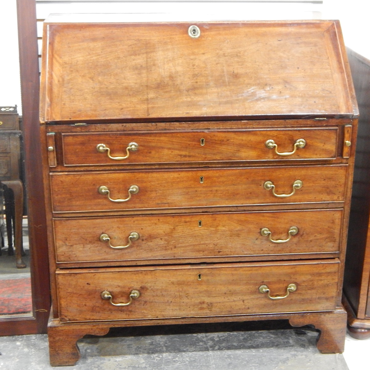Late 18th/early 19th century mahogany bureau with fitted interior,