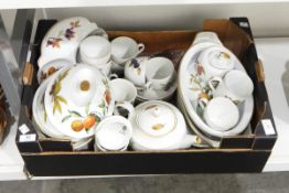 Quantity of Royal Worcester 'Evesham' pattern tea,