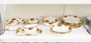 Royal Albert bone china, Old Country Roses pattern, part dinner service, comprising dinner plates,