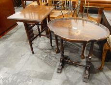 Oval-shaped occasional table on turned supports and with turned stretcher,