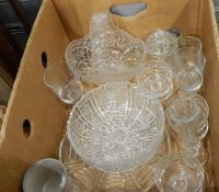 Box of assorted glassware