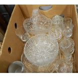 Box of assorted glassware