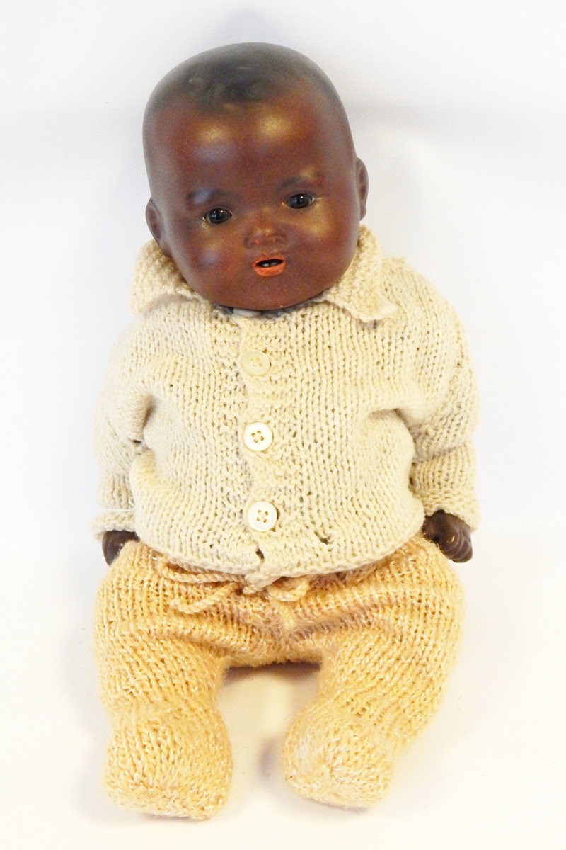 Armand Marseille 351/3K black bisque headed baby doll with fixed open eyes, open mouth, - Image 2 of 2