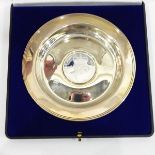 Elizabeth II 1977 commemorative circular dish,