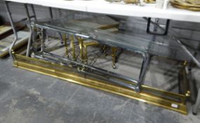 Brass fire curb, a nest of coffee tables with faux-marble tops, supported on brass reeded legs,