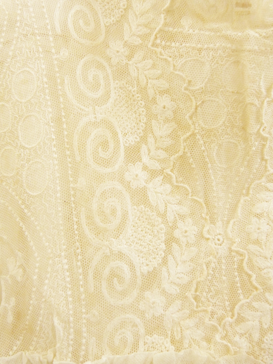 Lace and openwork child's dress and a cotton baby petticoat (2) - Image 2 of 2