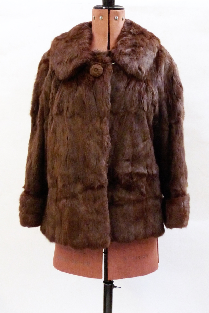 Two blond mink collars and a vintage three-quarter length squirrel coat (3) - Image 3 of 3