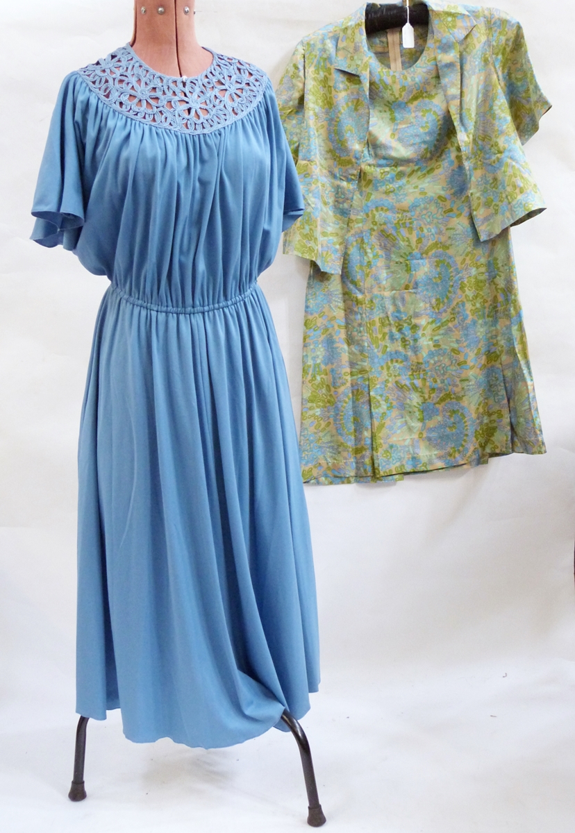 Four vintage dresses (4)