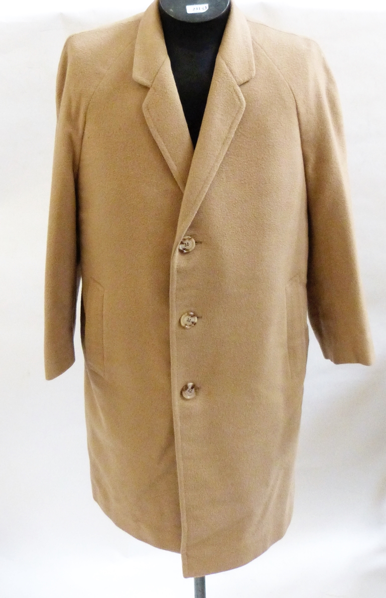 Gentleman's overcoat, the cloth made by Crombie, bearing the label 'W Redman, 10 Carrington Street, - Image 3 of 3