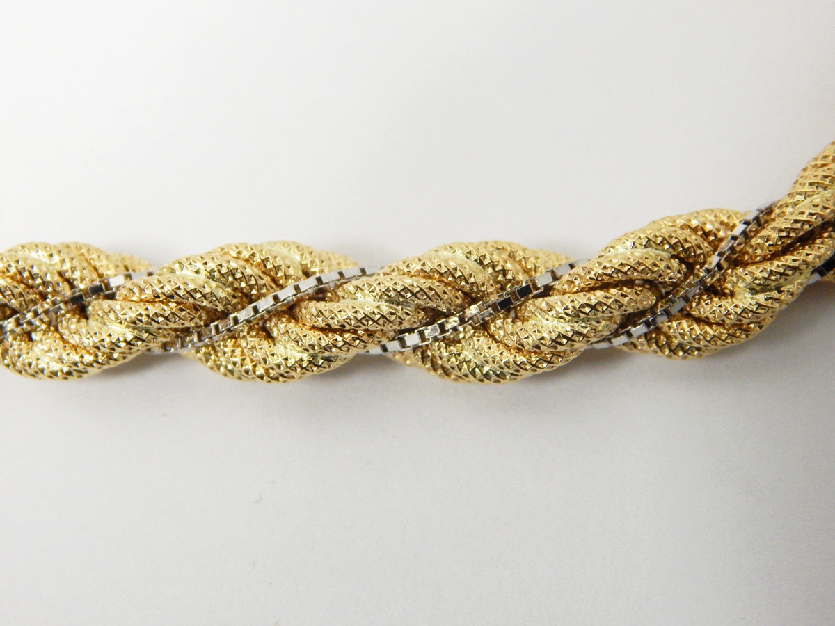 Gold rope-twist necklace, - Image 2 of 4