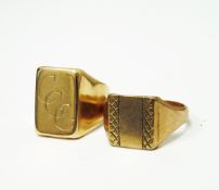 9ct gold gentleman's signet ring,