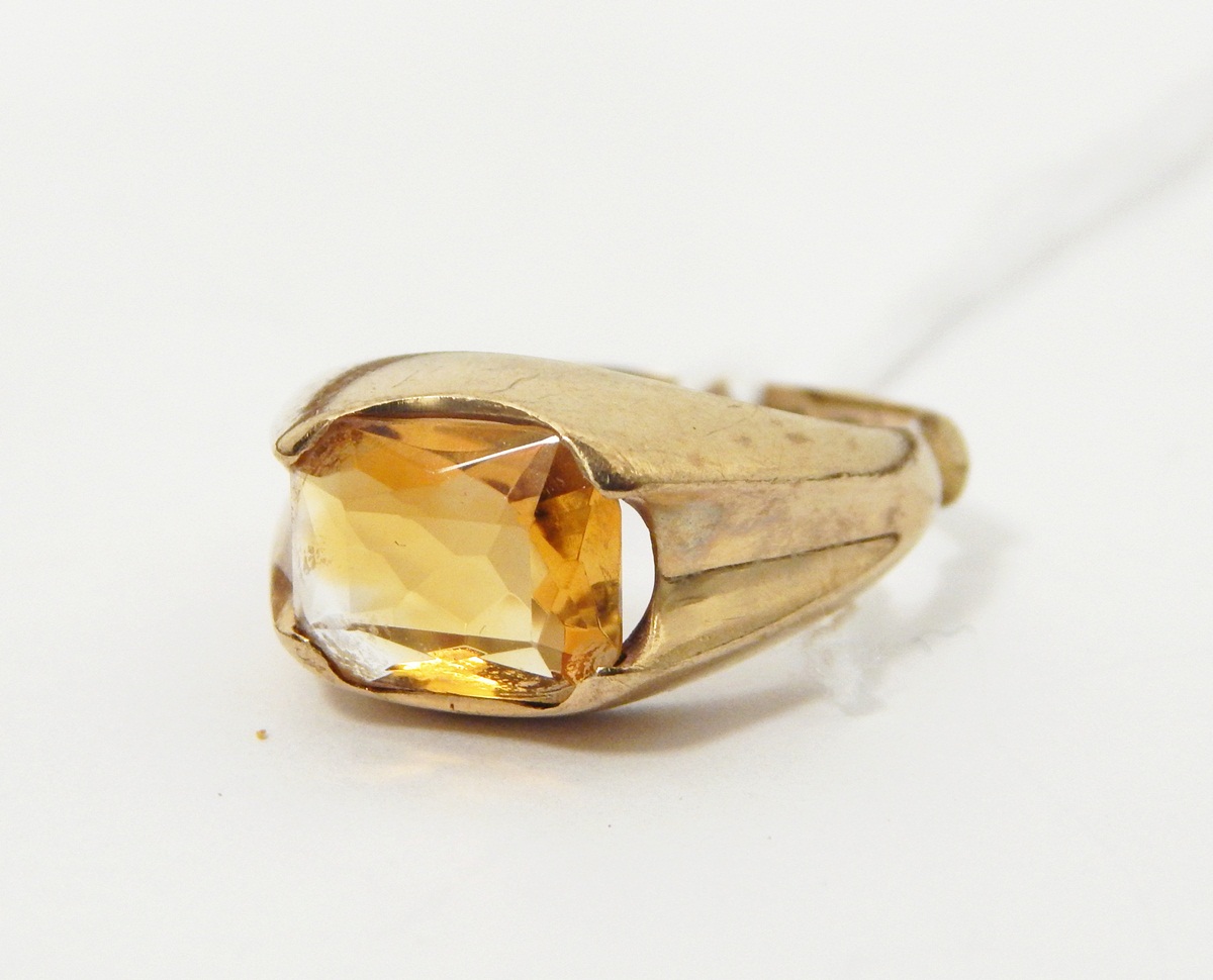 9ct gold citrine ring,