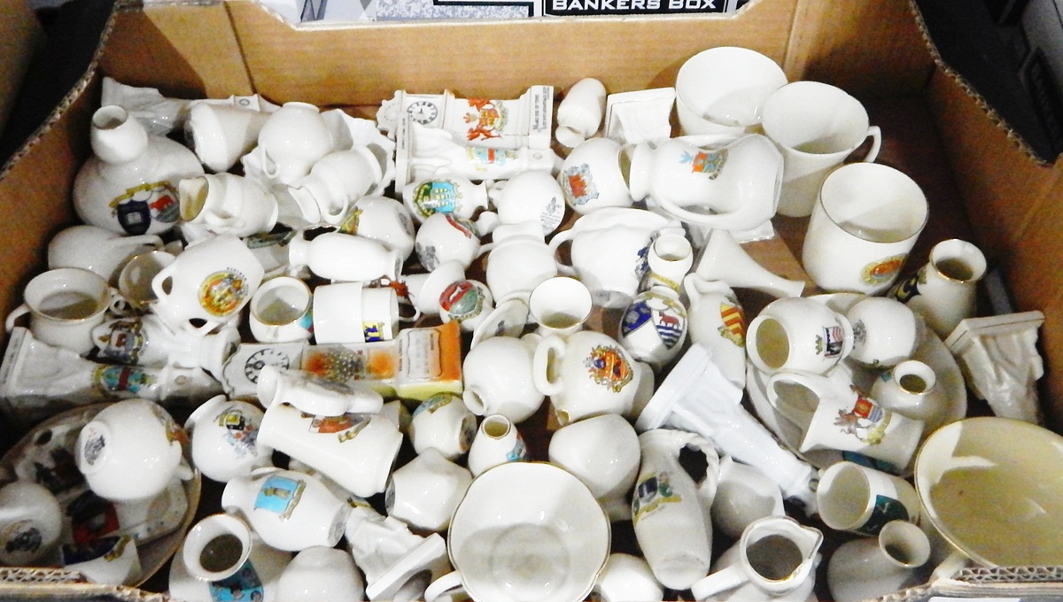 Large quantity of crested ware including Carlton china, Arcadian, etc.