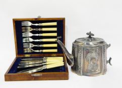 Set of six pairs of Victorian fruit eaters with engraved silver plated blades,