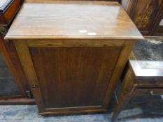 Dwarf oak cupboard,