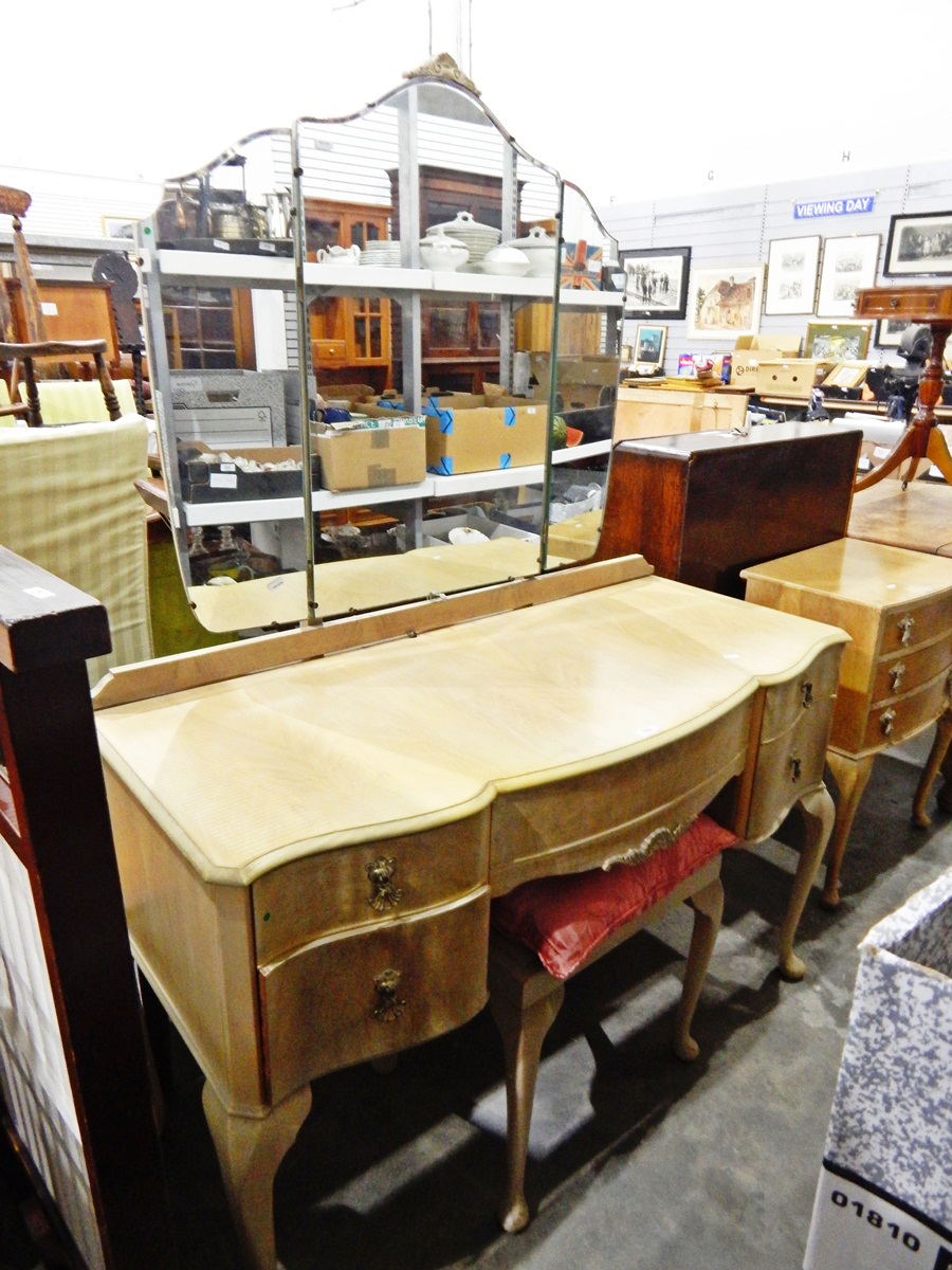 Modern lightwood dressing table with mirror,