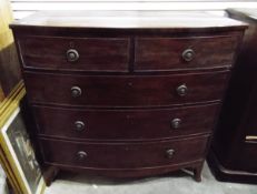 Georgian mahogany bowfront chest of drawers with two short and three long graduated drawers,