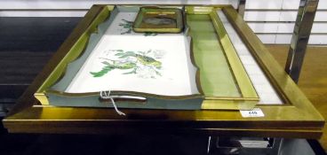 Large glass and wooden tray,