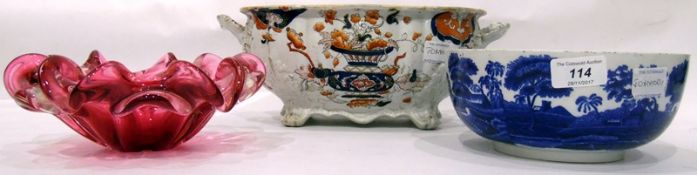 Copeland 'Spode Tower' pattern bowl, a pink art glass bowl,