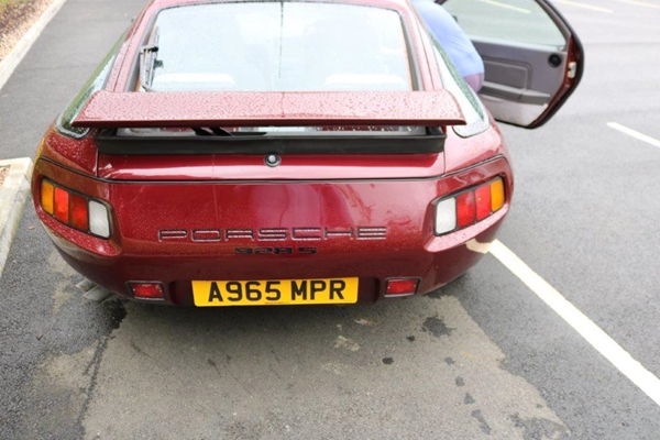 1983 Porsche 928 S2 Series 2 Automatic (300bhp, 4.7-litre V8) in Burgundy Metallic. - Image 2 of 7