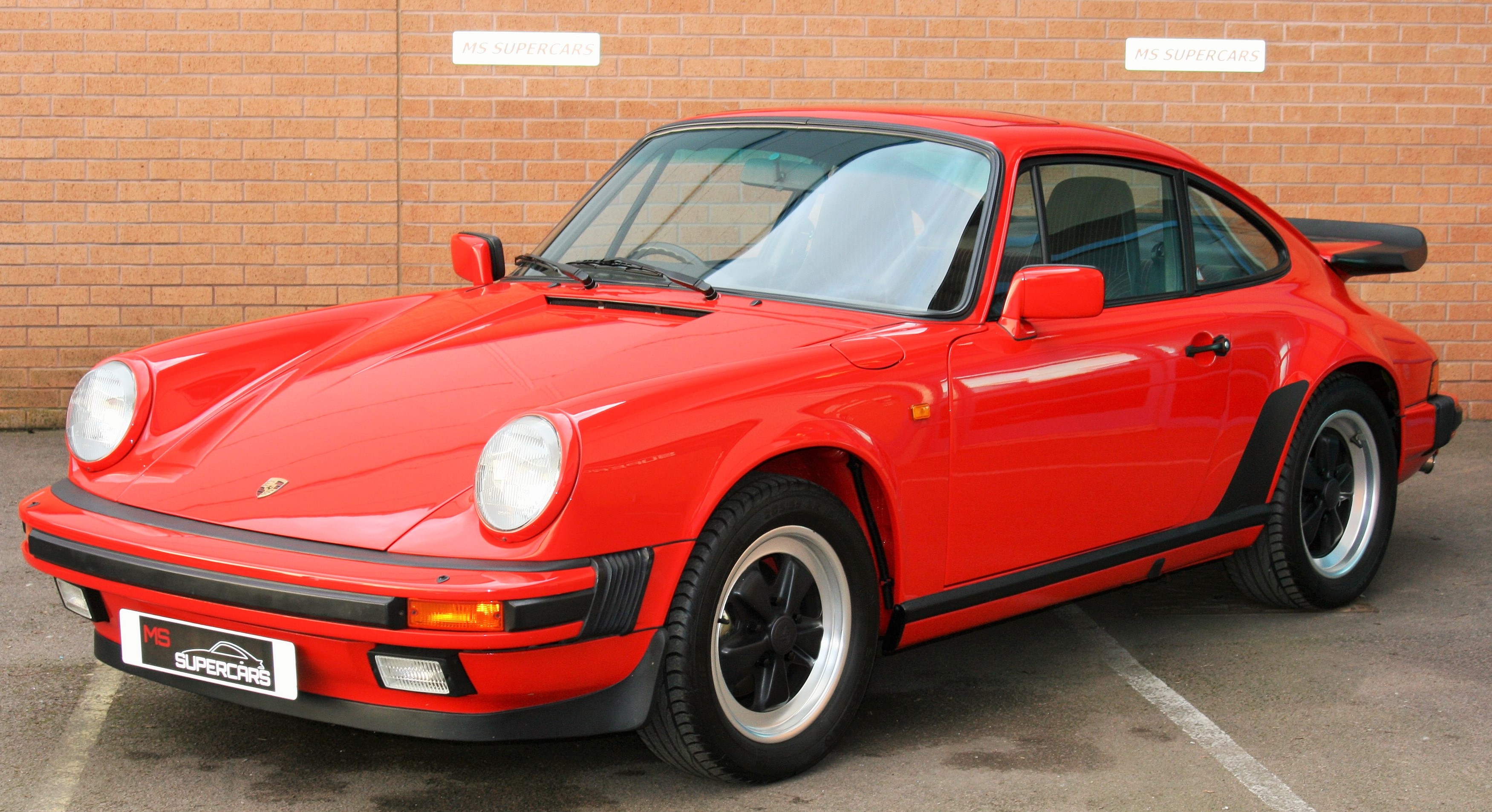 Porsche 911 Carrera 3.