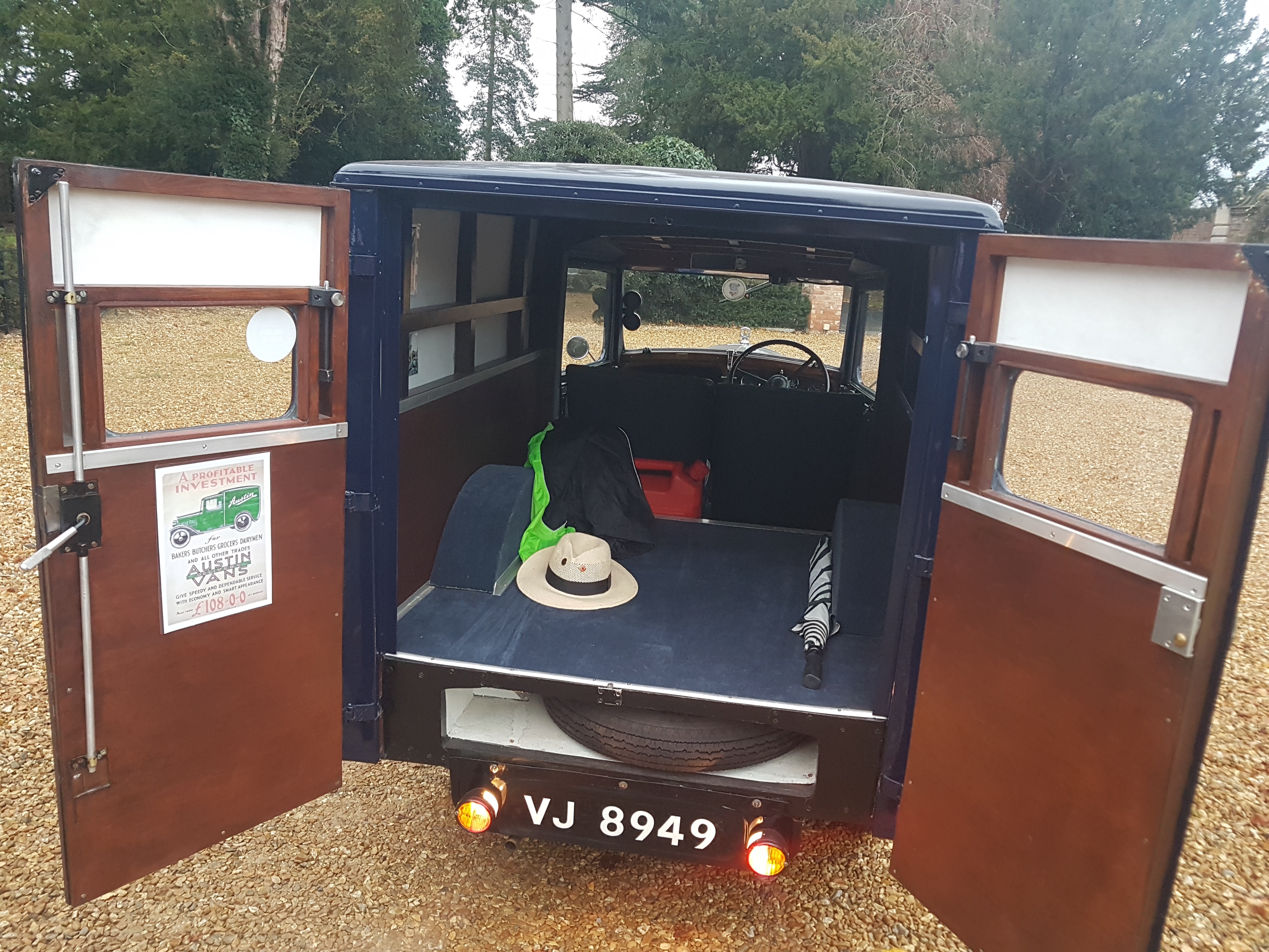 1936 Austin 10 HP van Recently restored by Maurice Palmer of Birmingham. - Image 8 of 8