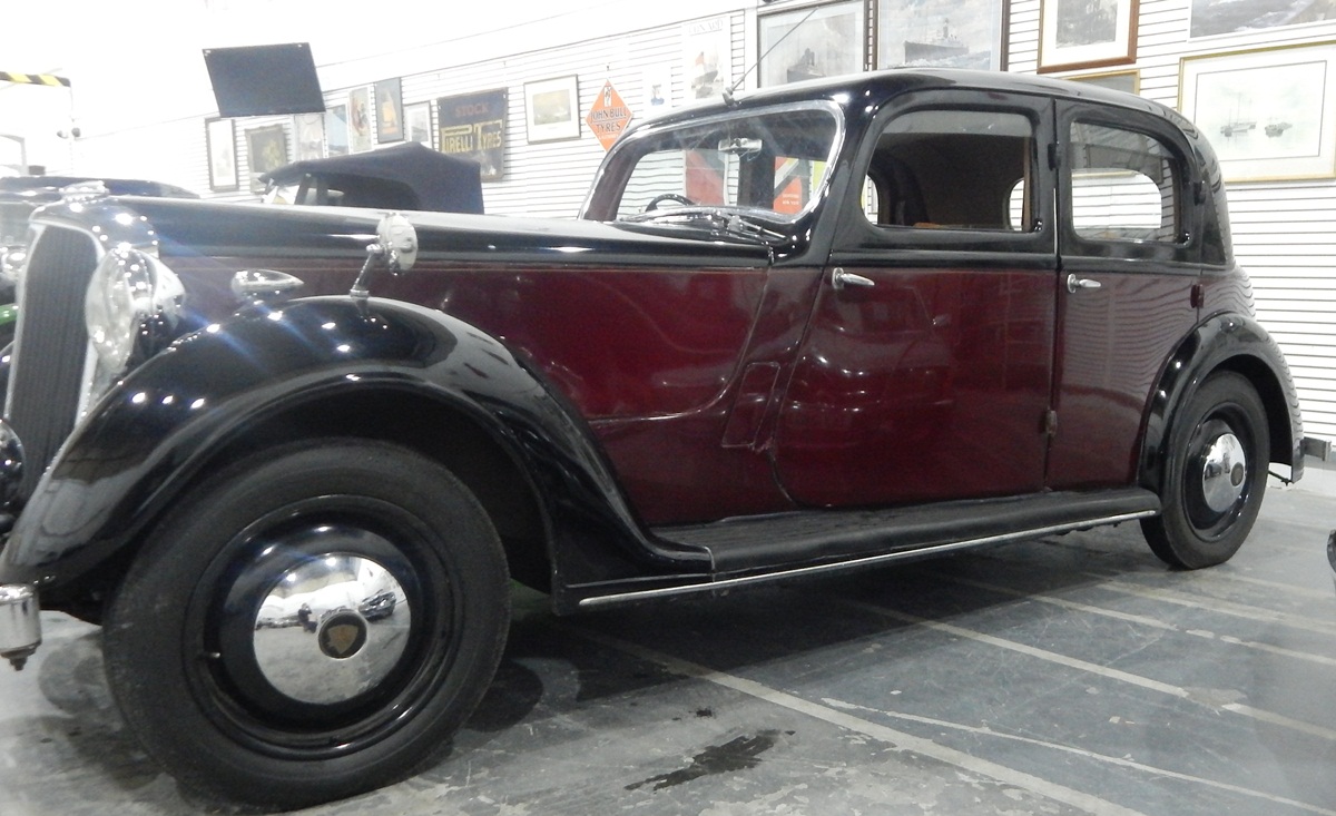 1939 Rover 14/6 light sports saloon 6 cylinder New MOT this September, - Image 4 of 15