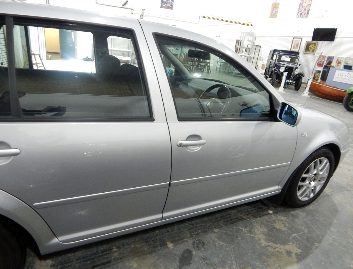 VW Golf GTi, MK4 54,000 miles, FSH. Bodywork in excellent condition. Drives extremely well. - Image 9 of 17