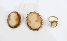 9ct gold cameo brooch,
